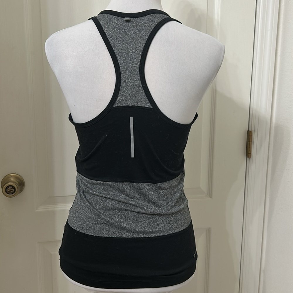 Nike Dri-Fit Women’s Tank Black Gray Racerback Running Sz S - Picture 4 of 11
